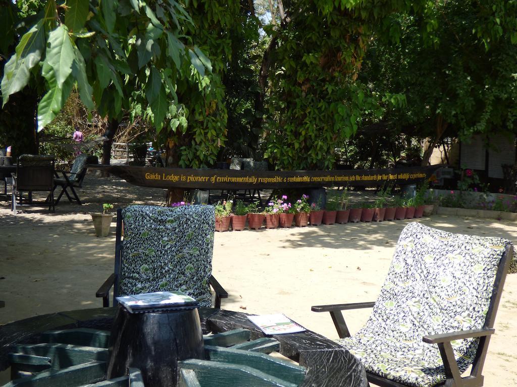 Chitwan Gaida Lodge Sauraha Esterno foto